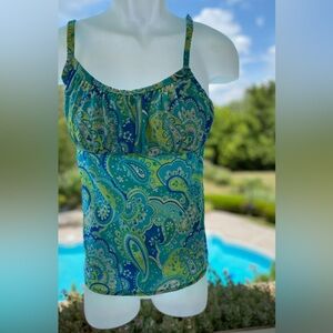 Lovely paisley print tankini with built in bra, stretch fabric, Size: L